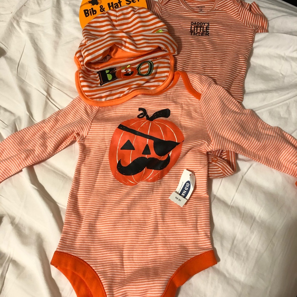 Halloween clothes